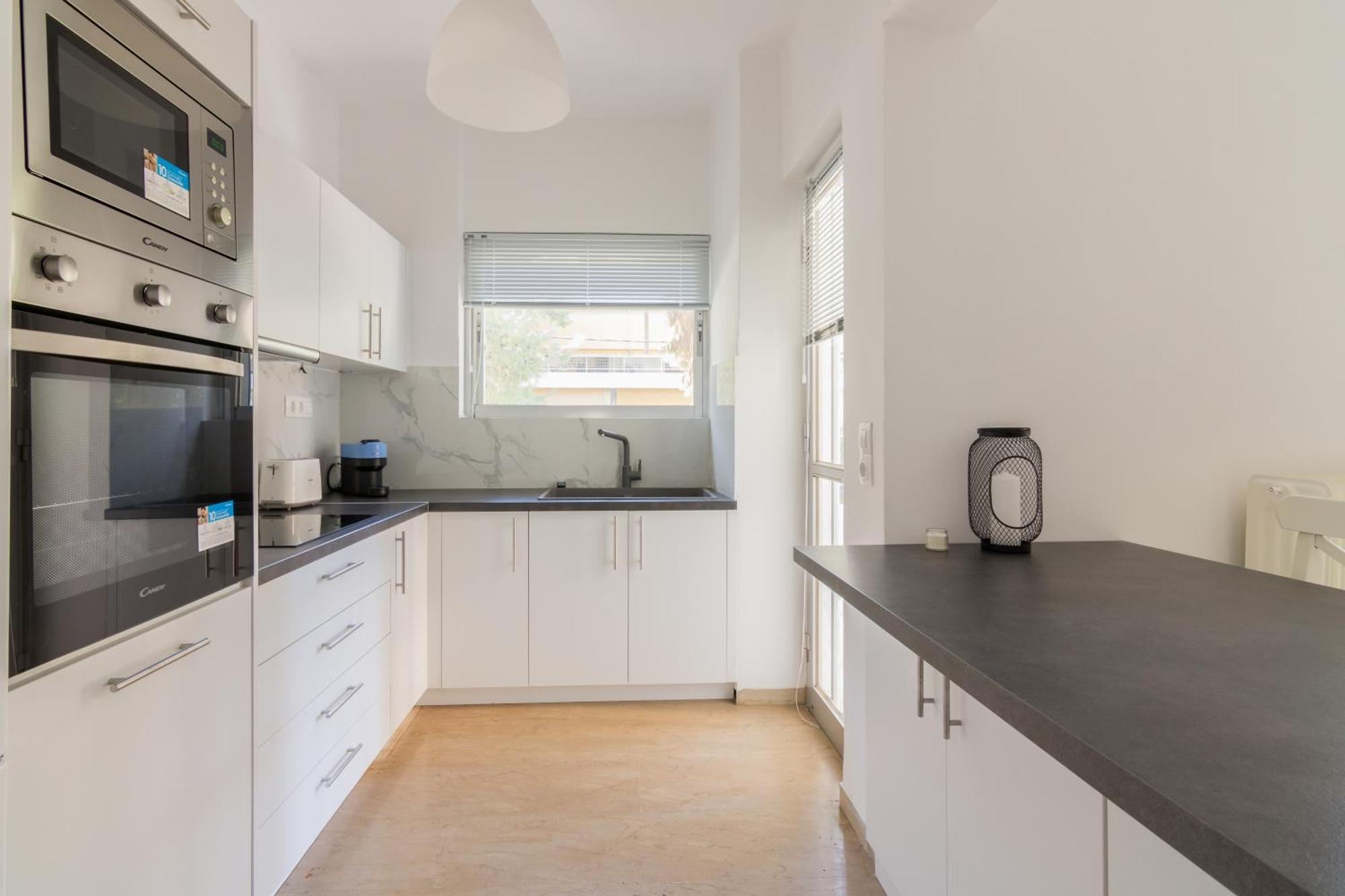 Great Two Bedrooms Apartment In Varkiza Vári Eksteriør bilde